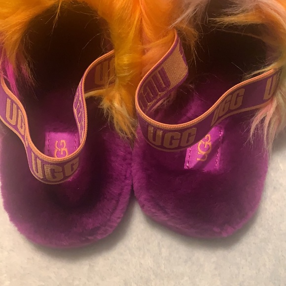 BRAND NEW UGG - Picture 2 of 4